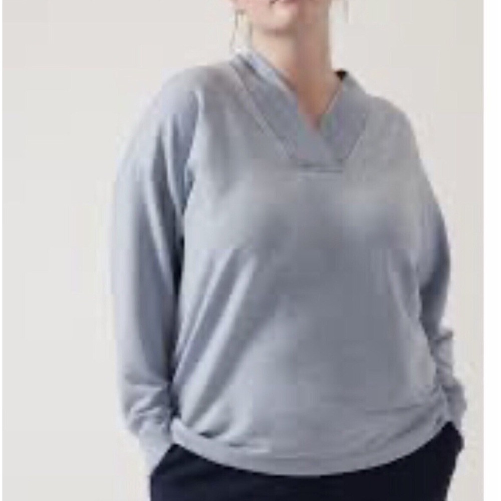Athleta Light Gray V‑Neck Pullover Sweatshirt